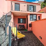 Seaside Charm I