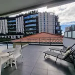 Sunscape Apartment - 2 Bdr, Avenida Infante, Front Of Savoy Palace