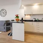 Debbie & Cris House By Mth