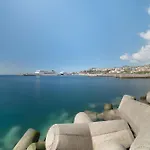Safira Suites 301