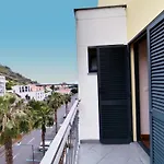 Coastal Comfort At Riverside - 4 Min To Airport!