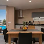 Villa Da Silva - Heated Pool