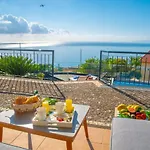 Villa Sunrise View by Madeira Sun Travel