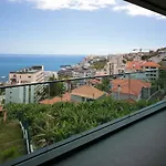 Spacious Luxury Holiday Apartment With A Great View, Funchal, Free Wifi And Parking