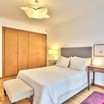 Jasmineiro Apartment