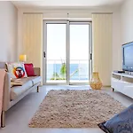 Madeira Beach House - By Lovelystay