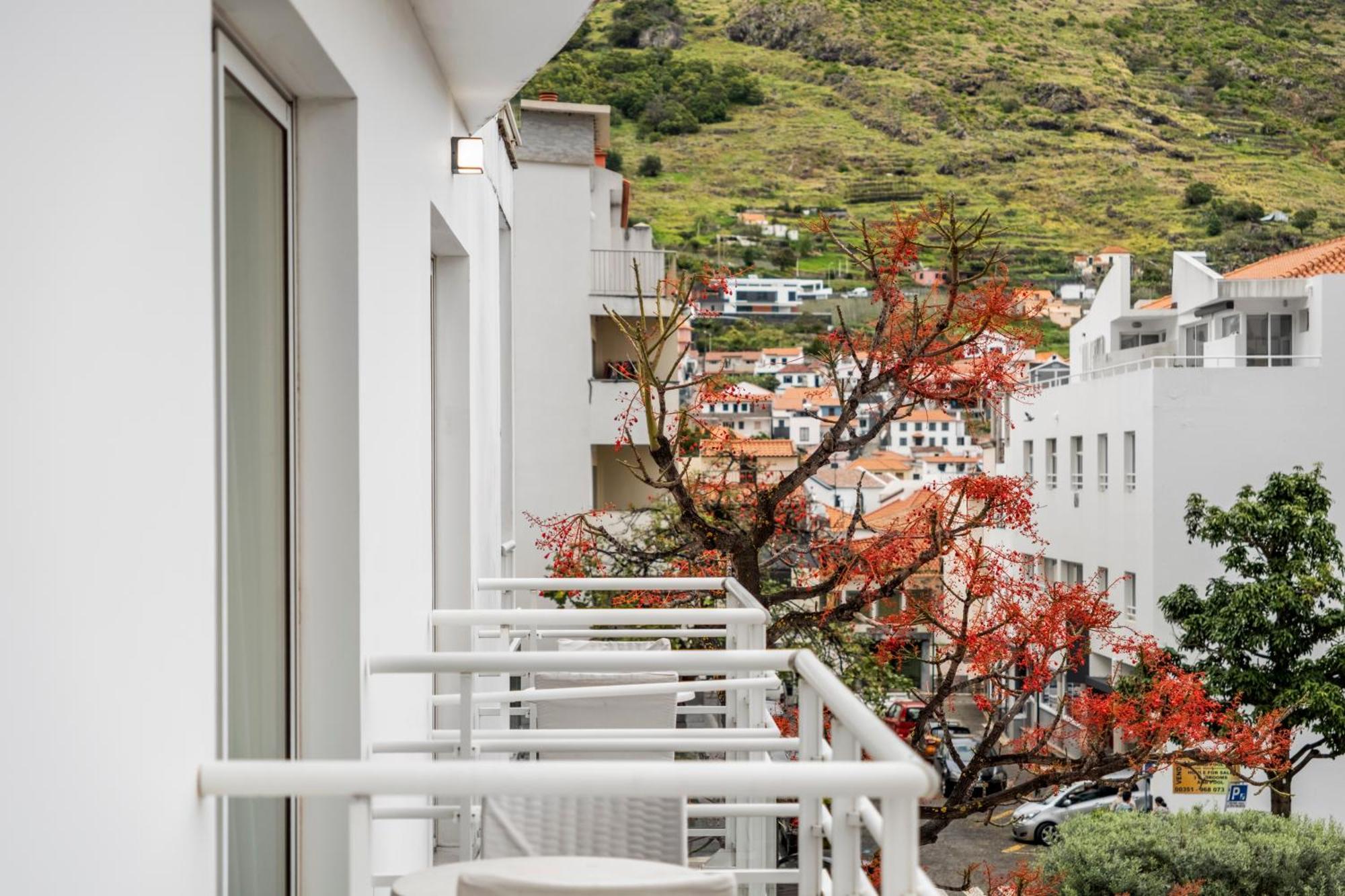 White Waters 3* Machico (Madeira)