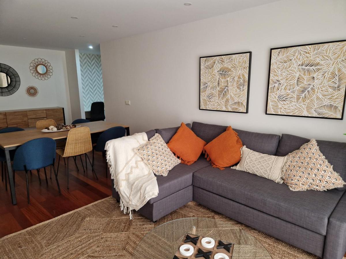 Cristinas 2 Bedroom Apartamento *