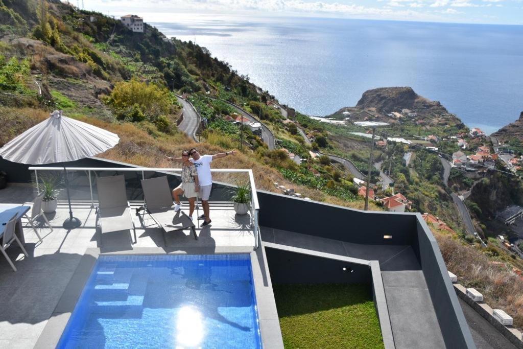 Golden Charm Tabua (Madeira)