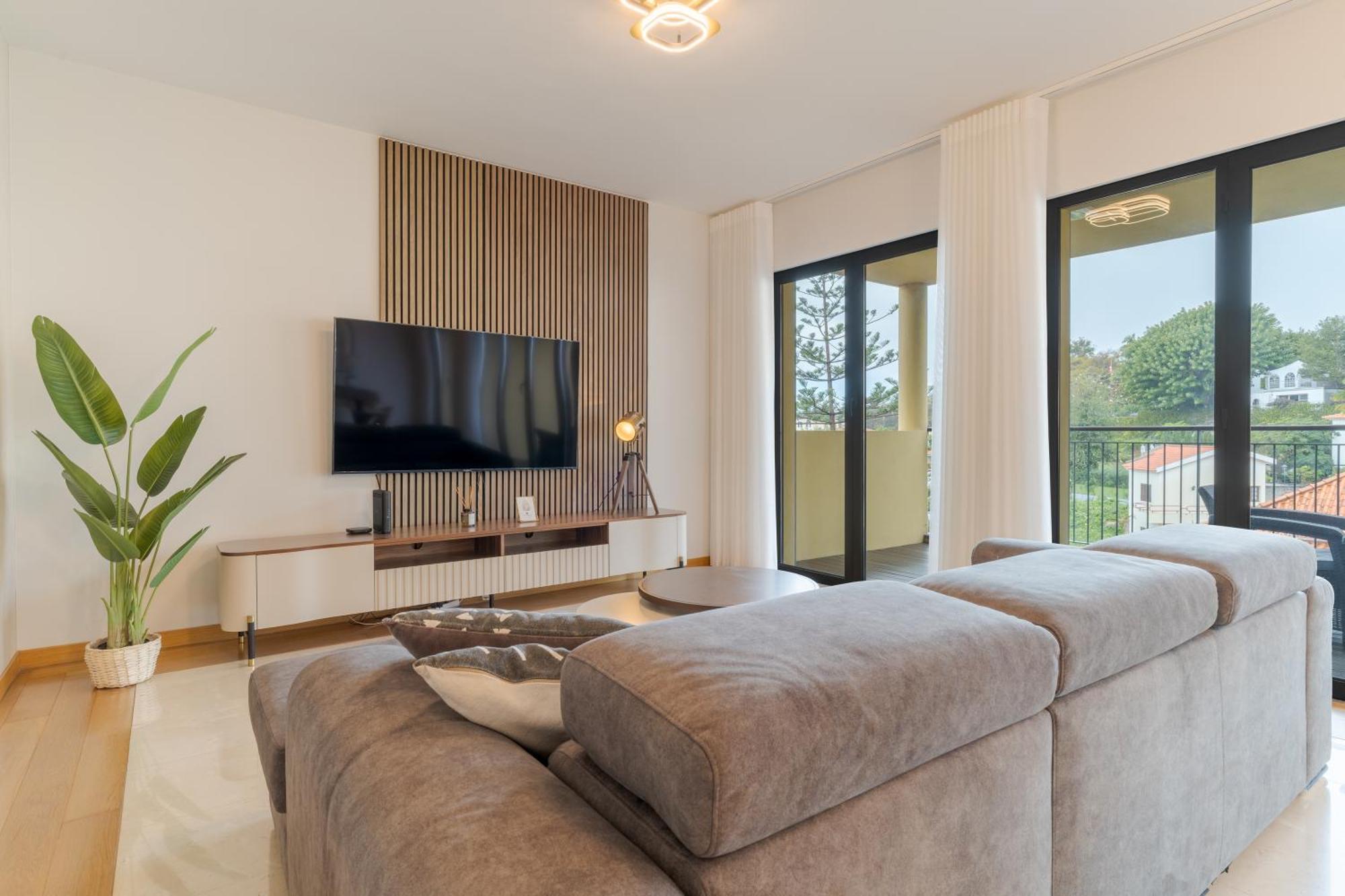 Living Bx In Center Funchal (Madeira)
