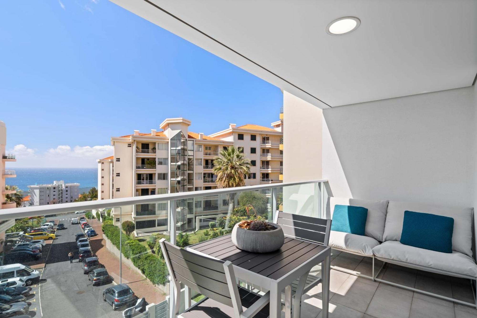 Apartment Atlantic View By An Island Funchal (Madeira)