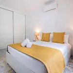 Esterinha'S Ocean Apartment By Galmi