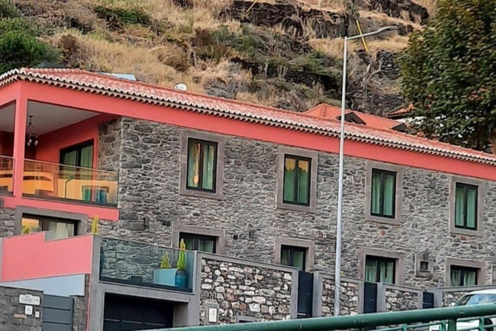 Chale Esmeralda - Charming In Prázdninový dům Calheta (Madeira)