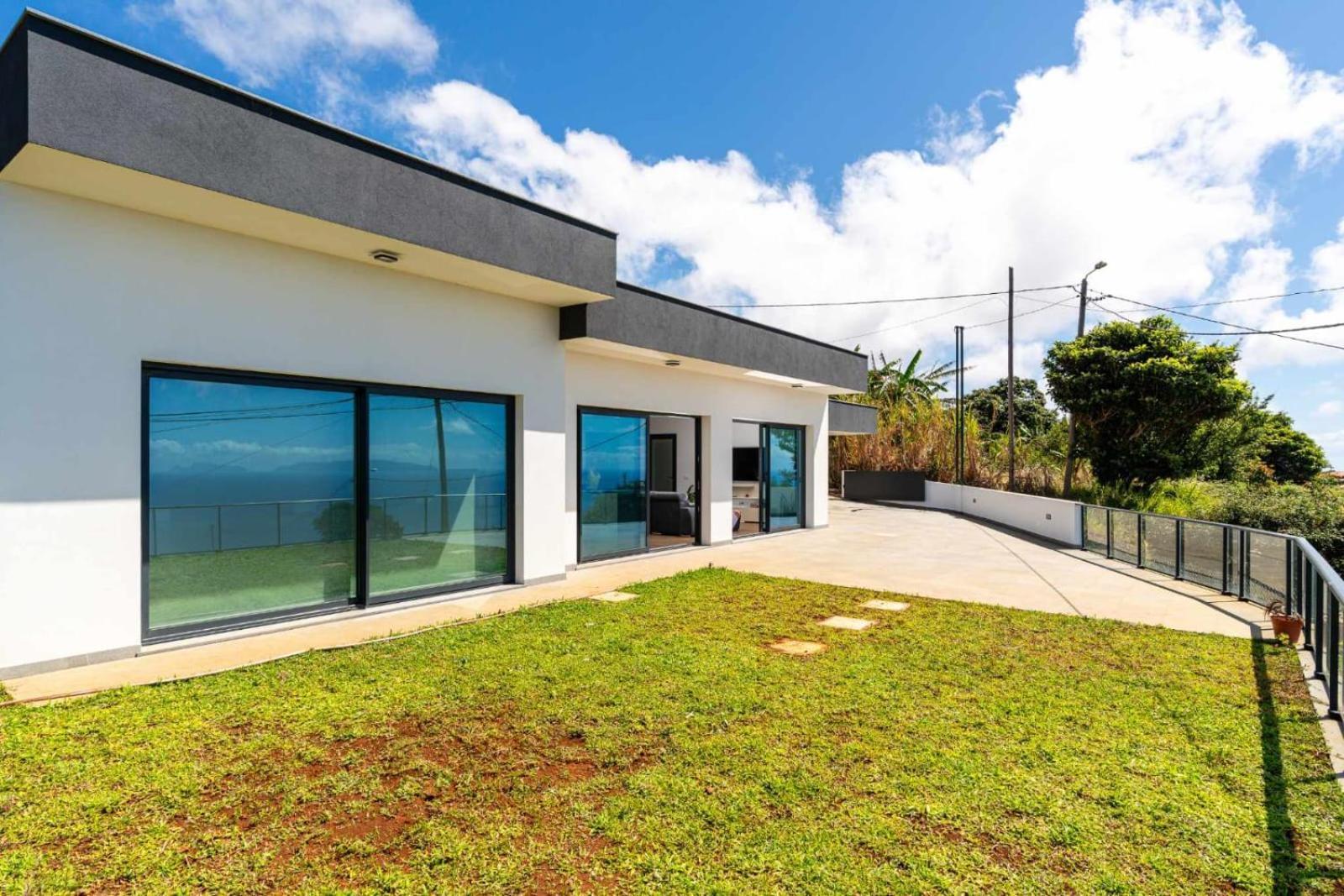Coto House 23